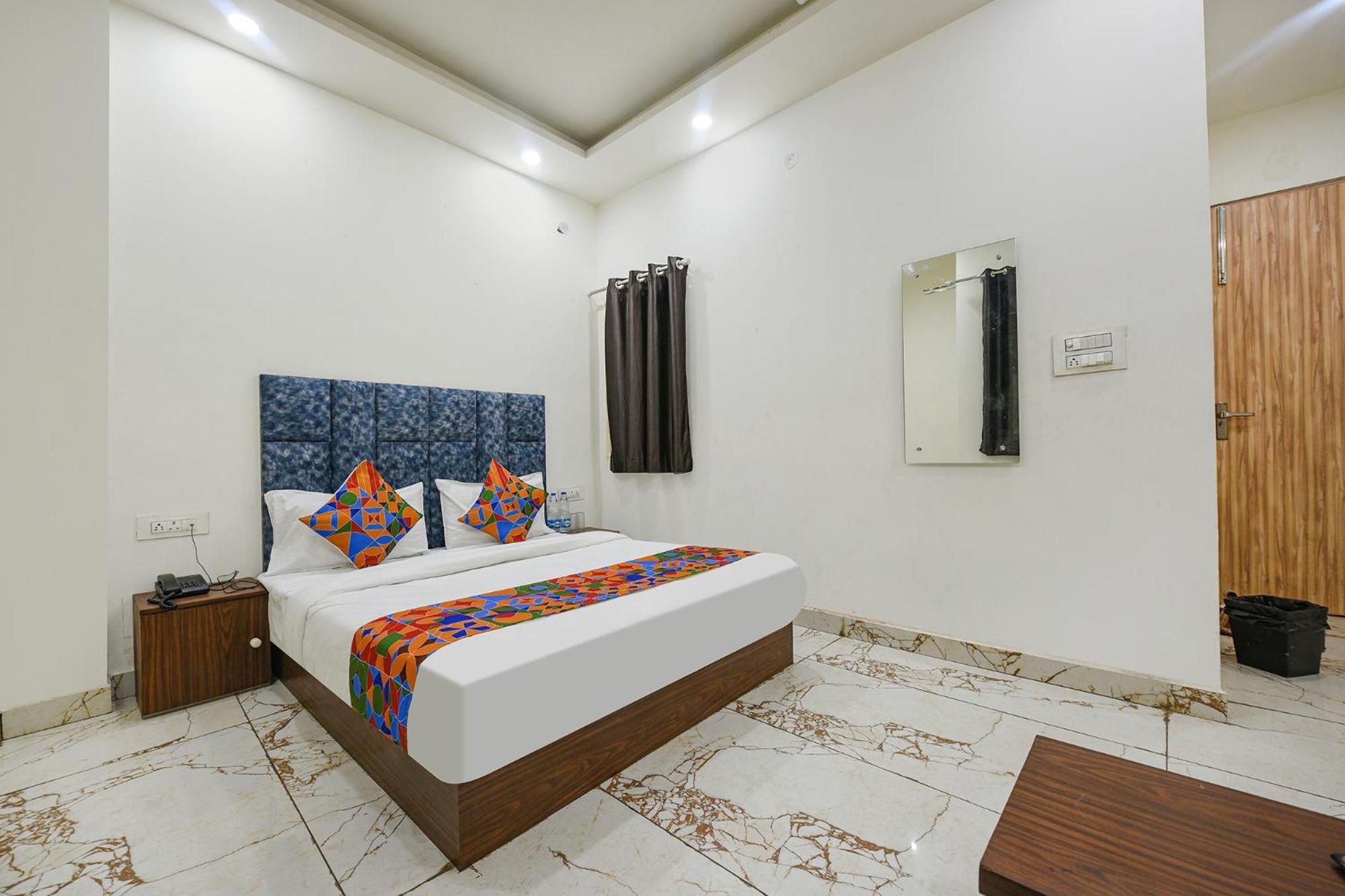 Fabexpress Divya Villa New Delhi Exteriör bild