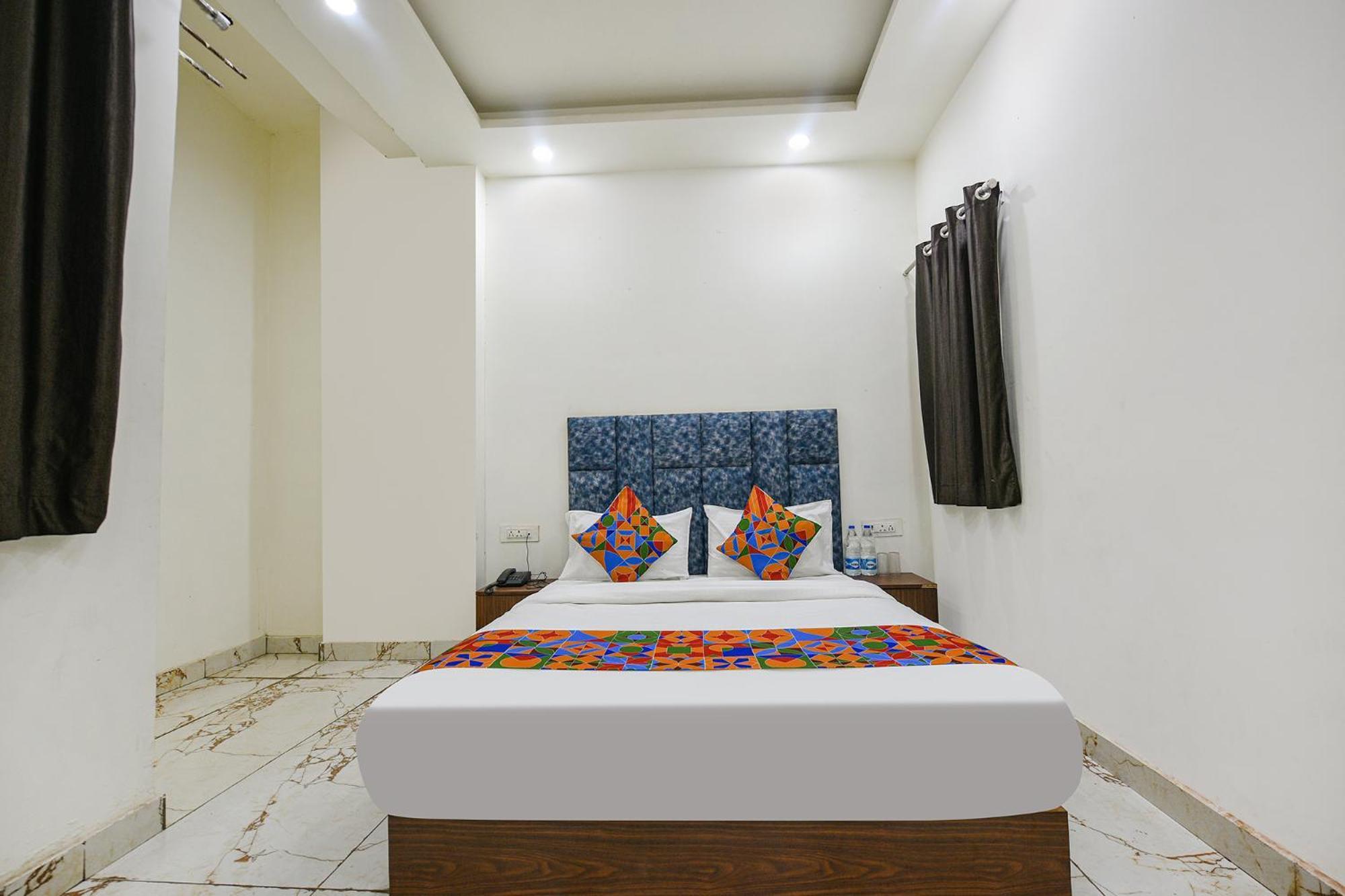 Fabexpress Divya Villa New Delhi Exteriör bild