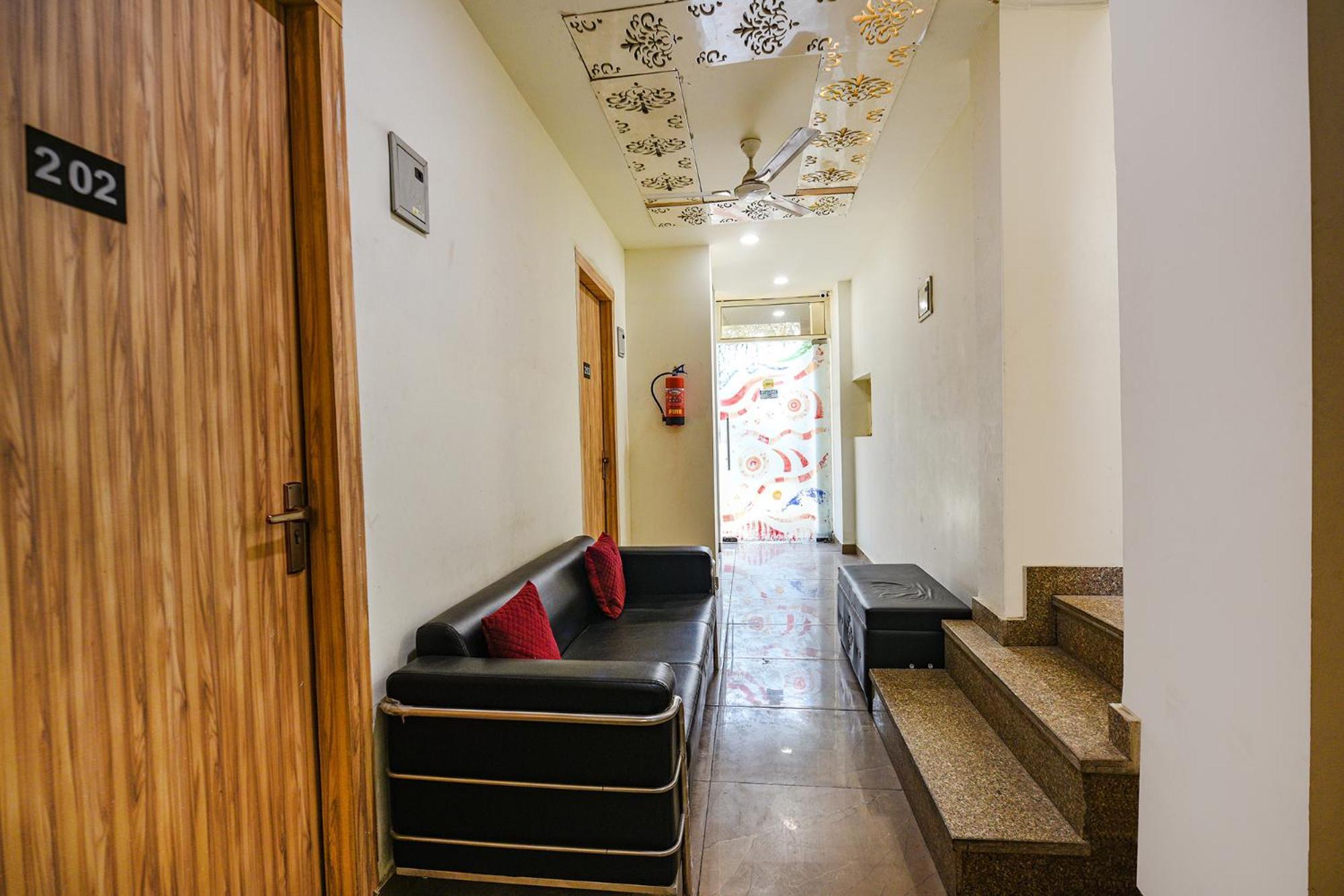 Fabexpress Divya Villa New Delhi Exteriör bild