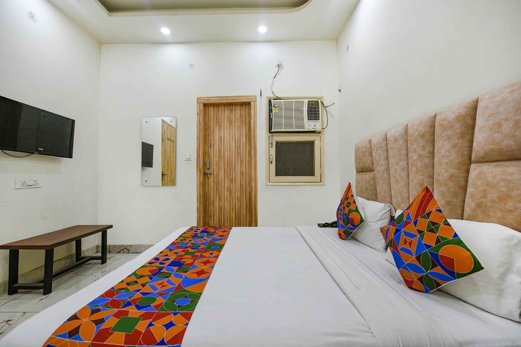 Fabexpress Divya Villa New Delhi Exteriör bild